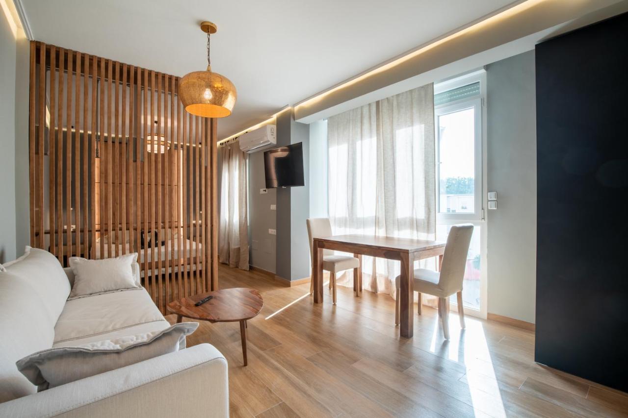 Triana Deluxe Apartment Seville